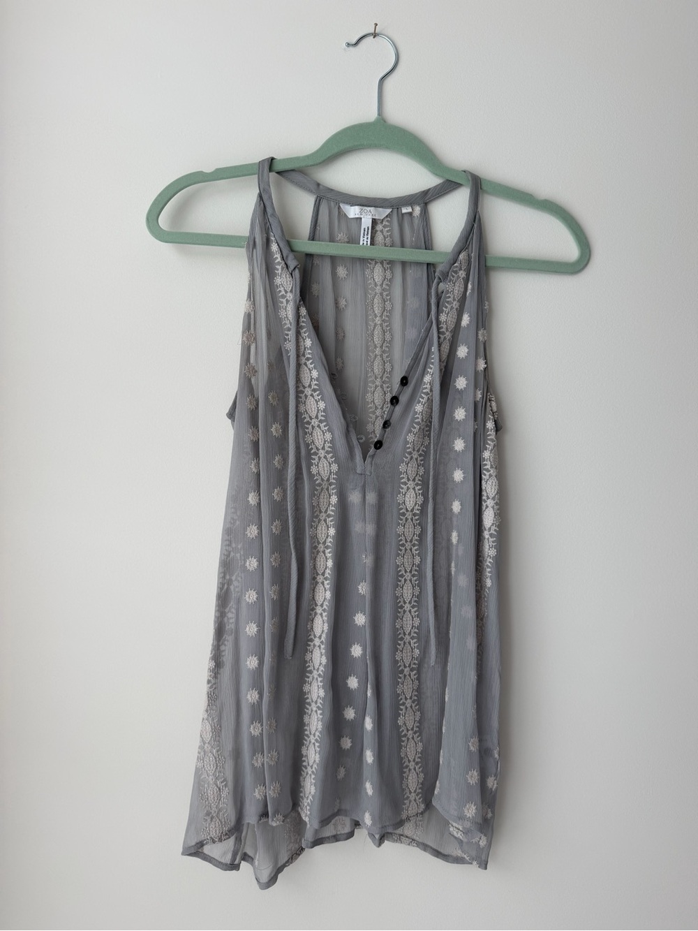 100% Silk Zoa New York Gray Embroidered Tank